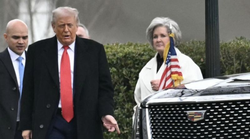 Trump returns to Oval Office emergency announcement