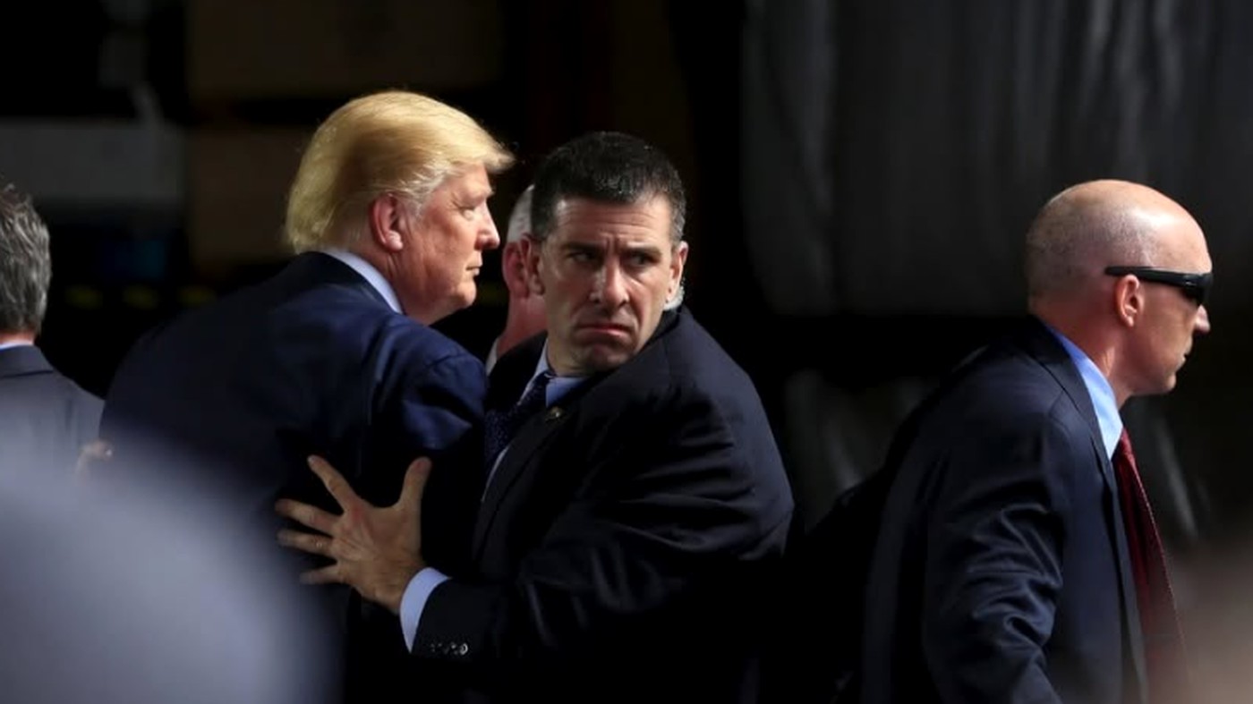 Secret Service emergency response protection detail.