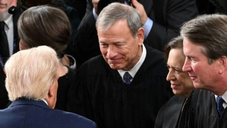 SCOTUS Rules Against AT&T, Verizon Over Fines For Selling Location Data