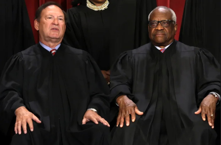 Justice Thomas Makes It Clear He’s Not Happy With the Supremes Who Rejected Florida Lawsuit🚨👇