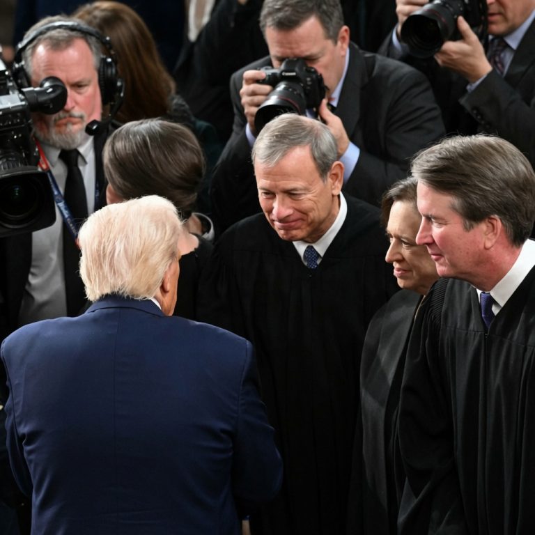SCOTUS Rules Against AT&T, Verizon Over Fines For Selling Location Data