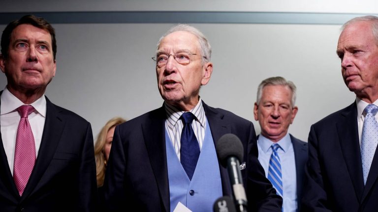 Popular GOP Senator Cruises to Victory in Tennessee Primary