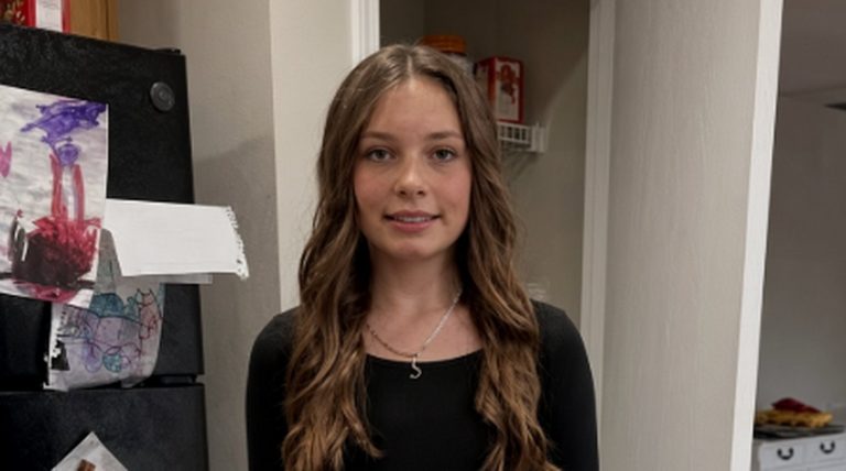 💔 14-year-old teenager passed away after putting silicone on us…See more